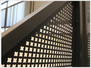 沖孔網(wǎng)圍欄