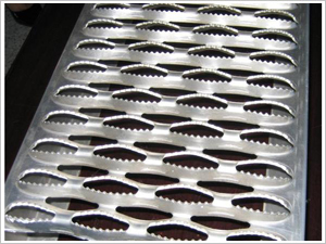 防滑板沖孔網(wǎng)